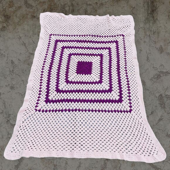 Vtg Afghan Granny Square Blanket 3’x5’  70s Crocheted Cottage Core Pink Purple - Picture 6 of 14